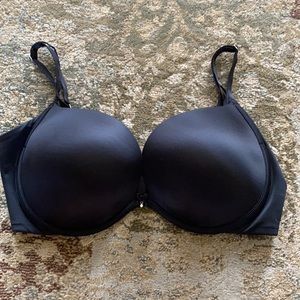 Victoria’s Secret black underwire bra
